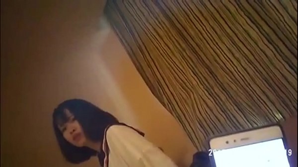 Gạ em nữ sinh đáng yêu xinh đẹp làm tình