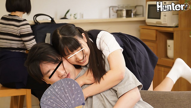 Sung sướng với cô cháu gái dâm mới lớn