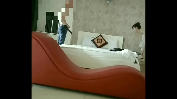 Lột quần ra phang em gái gọi