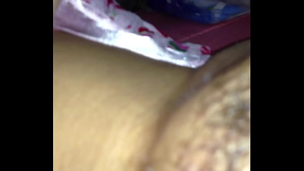 Đụ vợ lồn thâm nhiều nước