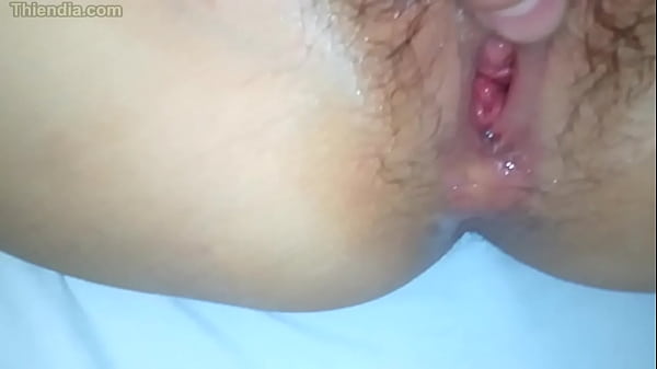 Chơi con em họ dâm lắm nước