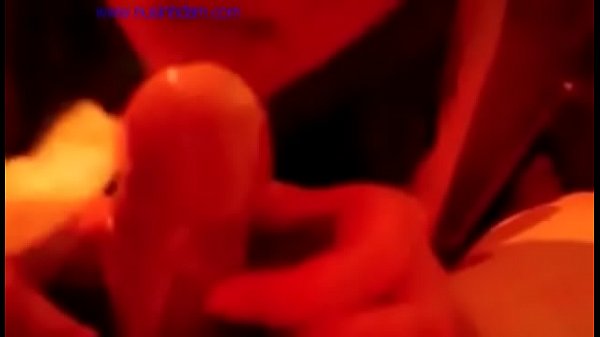 Mút cu rồi bị anh móc lồn