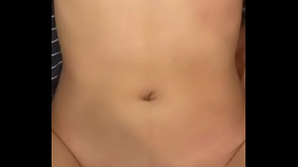 Em gái đi xe ôm không có tiền trả nên đành bán thân
